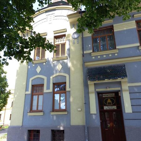 Penzion U Skoly Staré Město Екстериор снимка