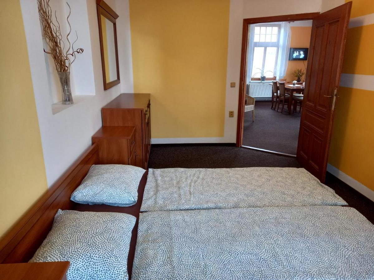 Penzion U Skoly Staré Město Екстериор снимка
